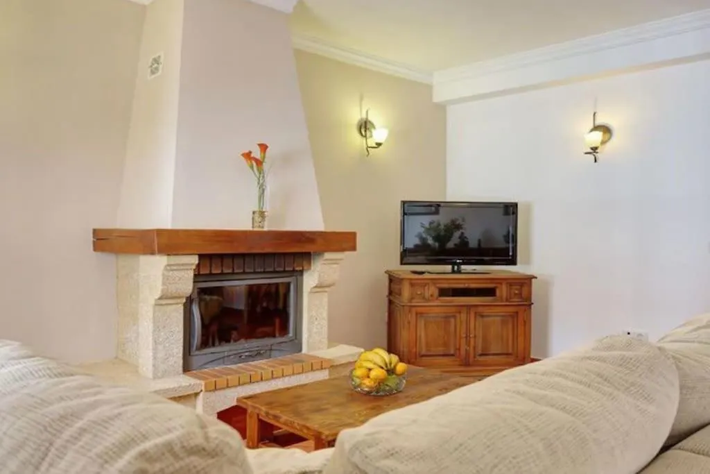 Bright 2 Bedroom Townhouse 푸엔히롤라 스페인